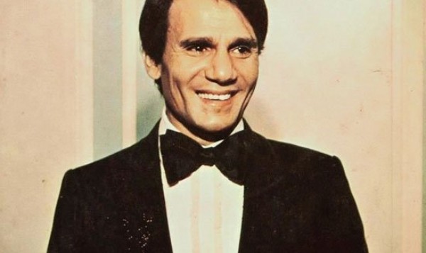 صورة نادرة لعبد الحليم حافظ قبل وفاته بساعات 