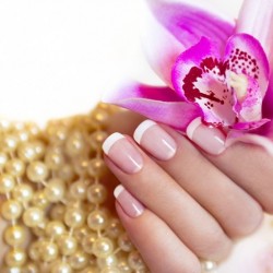 طرق العناية بالأظافر وتجميلها خطوة بخطوة