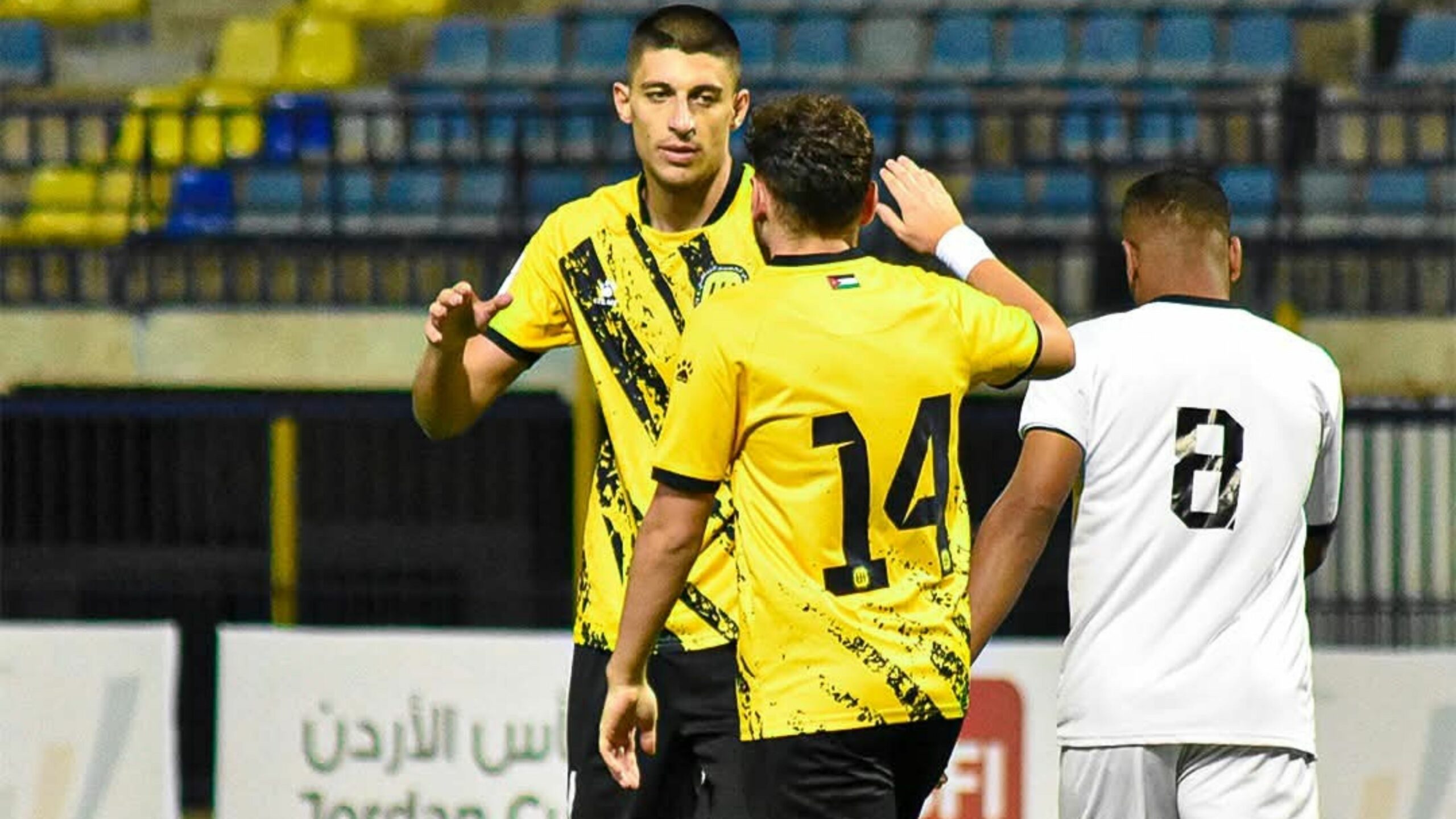 الحسين إربد والسلط والجزيرة والهاشمية إلى دور ال16 من بطولة كأس الأردن لكرة القدم