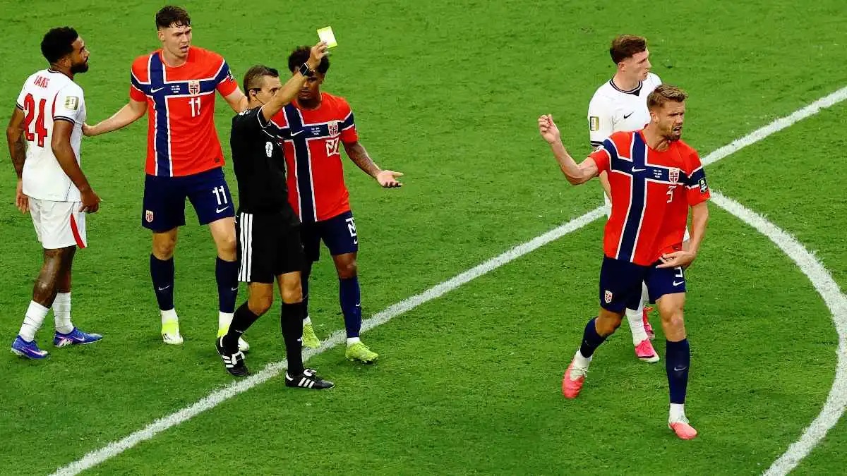 كلاتنبرغ: هدف بيلينغهام أمام النرويج كان يجب إلغاؤه بتدخل الـVAR  