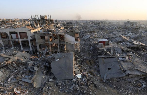 الاحتلال يواصل خروقاته بقصف جوي ومدفعي على أنحاء متفرقة في قطاع غزة