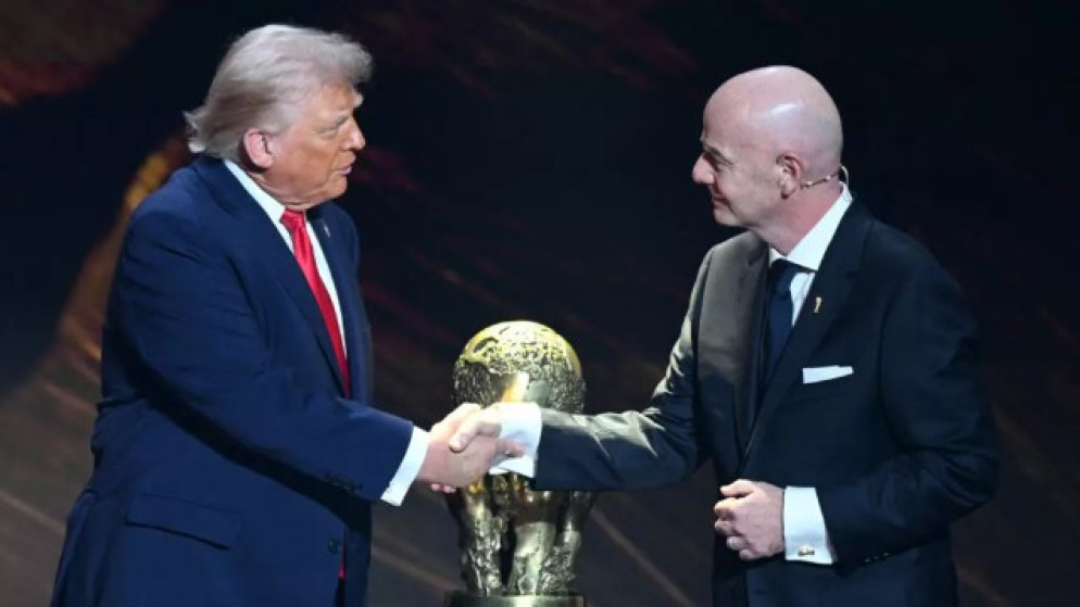 عضو في البرلمان الفرنسي يطالب الفيفا بنقل المونديال خارج الولايات المتحدة