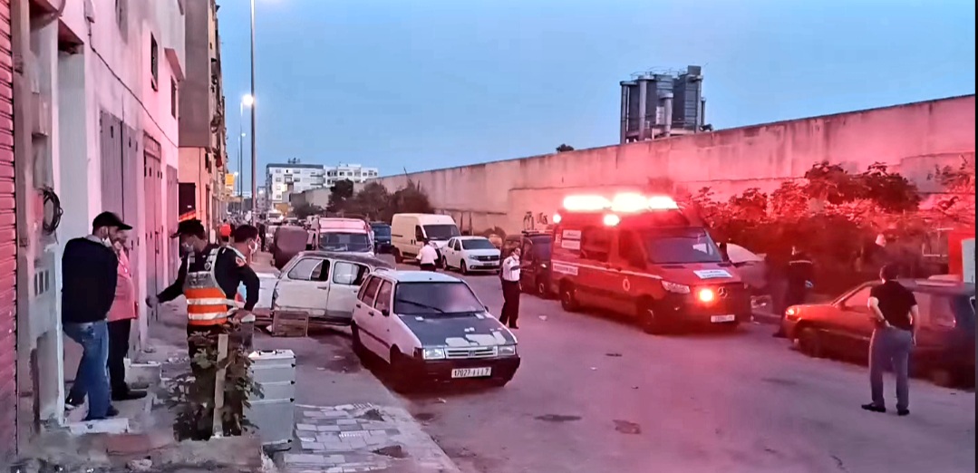جريمة تهز دولة عربية  ..   قطع رأس والدته وتجول به في الشارع