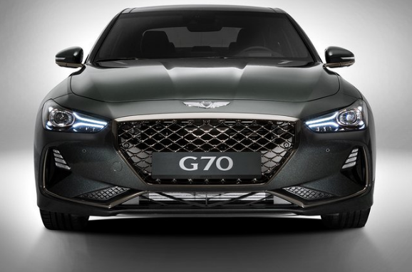 بالصور ..  جينيسيس تكشف رسميًّا عن سيارة G70 2018 بـ3 خيارات من المحركات