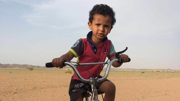 بالصور  ..  تفاصيل اللحظات الأخيرة للطفل السعودي يحيى الذي استشهد بقذائف عشوائية اطلقها الحوثيون