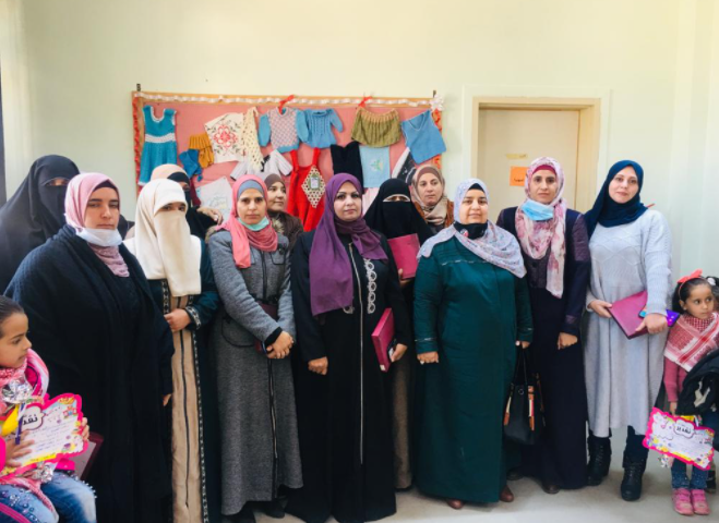مبادرة تؤمن اثمان بطاقات انترنت لطالبات محتاجات في مدرسة "ذات راس" الثانوية للبنات