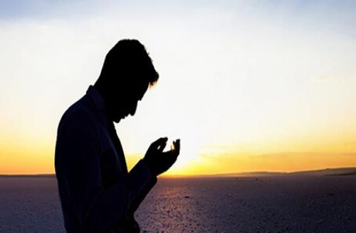 منّ الله علي بالتوبة ولكني أقع أحيانًا في المعاصي، فما الحل