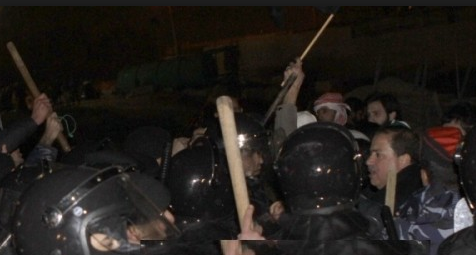 مشاجرة عنيفة بين عائلتين ووقوع اصابات في الزرقاء 