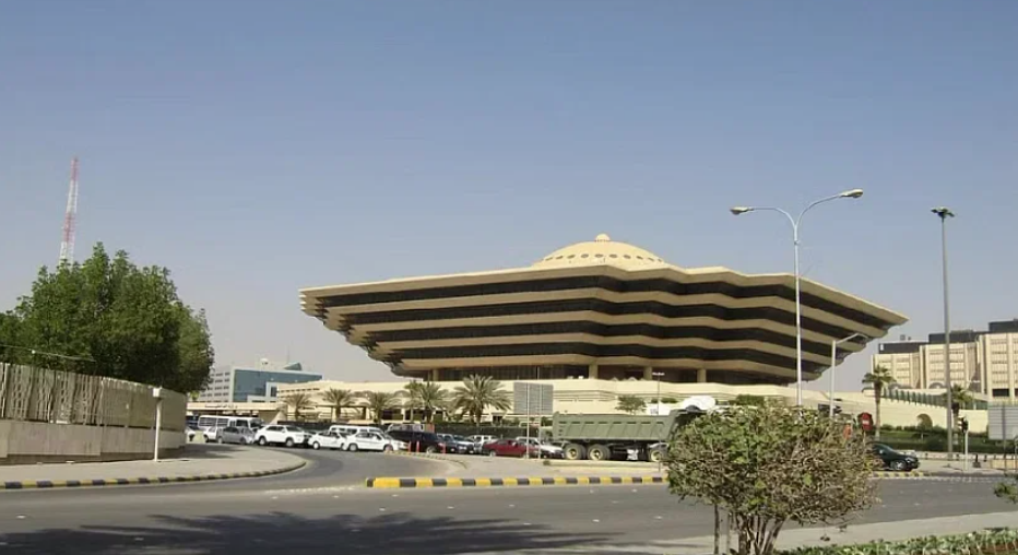 أمريكي قتل والده ومثّل بجثته ..  تنفيذ حكم القتل تعزيراً بأحد الجناة في الرياض