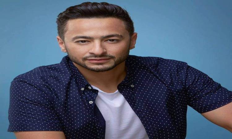شاهد بالفيديو  ..  حمادة هلال يتضامن مع حملة إلا رسول الله بـ أغنية محمد نبينا