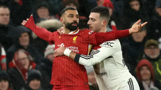 قرار صلاح الغريب يفاجئ ليفربول ..  "تنازلت عن راتبي"