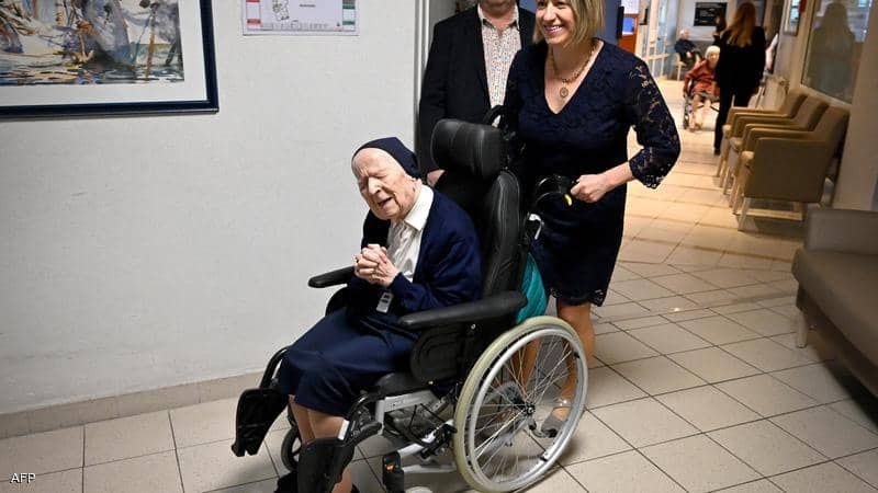 معمرة فرنسية عمرها 117 عاما تتعافى من كوفيد-19