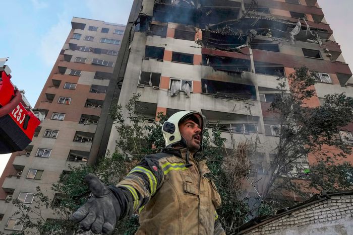مقتل طفل بهجوم إسرائيلي على قم الإيرانية