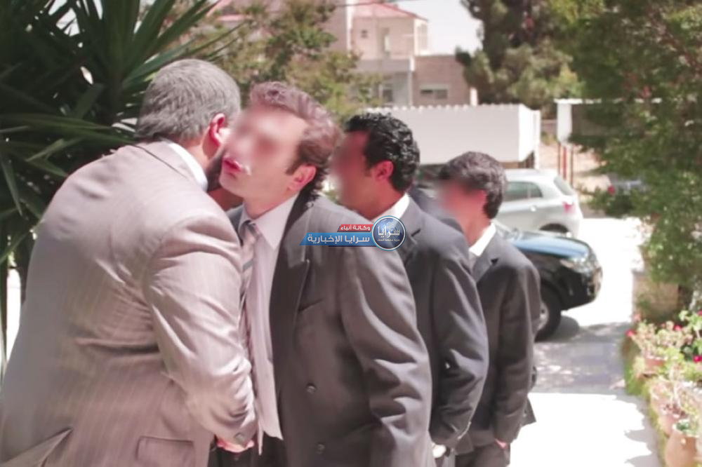 الصحة تدعو لتجنب المصافحة والتقبيل ..  وتوضّح بشأن "الإغلاقات"