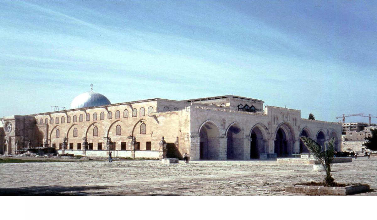 فلسطين النيابية تدين الاعتداءات الاسرائيلية على الاثار في الاقصى الشريف