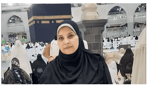 توفيت أمام الكعبة ..  سعوديون يتفاعلون مع نعي مصري لزوجته