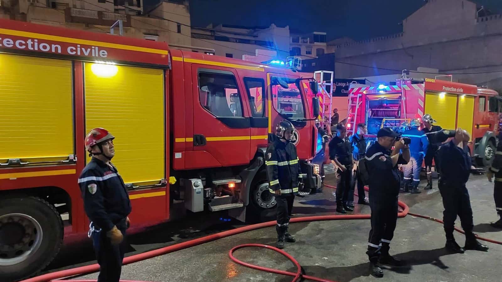 مصرع 11 طفلاً في حريق مروع بمركز رعاية أطفال في الجزائر .. صور 