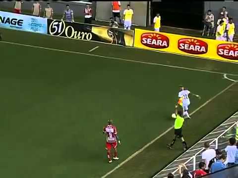 جديد: نيمار يقدم مهارة مجنونة ضد لاعب ! لا حدود لمهاراته