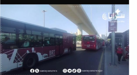 "انضربنا وتضررنا كثير  ..  أكثر من 80 عائلة تتأثر بنسبة 90%" العاملين على باصات النقل العمومي بعد بدء عمل حافلات الباص السريع "عمان - الزرقاء" 