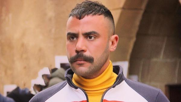 محمد عادل إمام يتعرض للسرقة والابتزاز