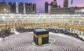 رئاسة شؤون الحرمين تكثف جهودها التوعوية بتوفير شاشات تفاعلية متعددة اللغات في الحرمين الشريفين