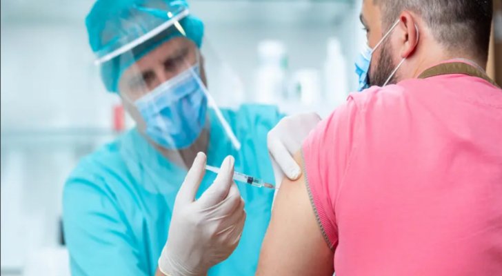 الصحة العالمية تندد بـ"جشع" الدول الساعية لتطعيم سكانها بجرعة ثالثة