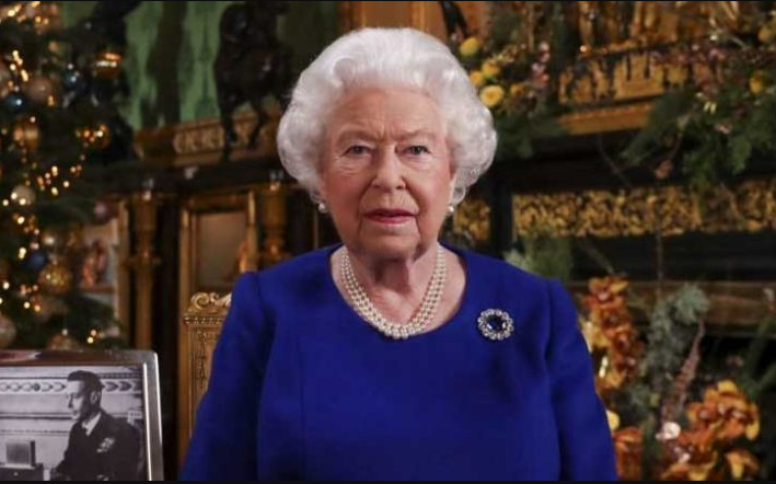 الغارديان: وثائق تظهر تدخل ملكة بريطانيا لحماية استثماراتها من قانون للشفافية و الإحراج