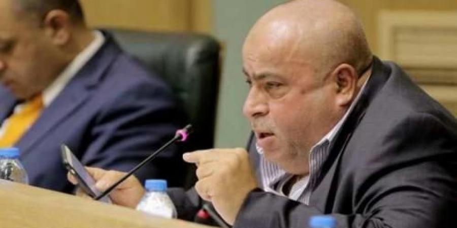 النائب عطية يطالب المعاني بانصاف طلبة الشامل 