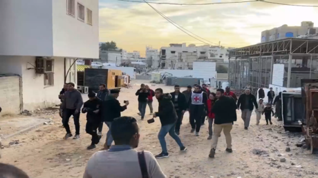 تسليم جثامين 15 فلسطينيا في ختام عملية التبادل بين إسرائيل وحماس