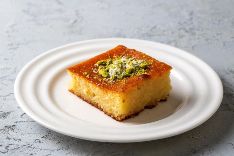 طريقة عمل بسبوسة بالقشطة سهلة