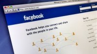 "فيسبوك" يؤكد وجود مشكلة في "رؤية الصفحات"