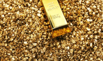 أسعار الذهب تصعد إلى مستوى غير مسبوق عالمياً