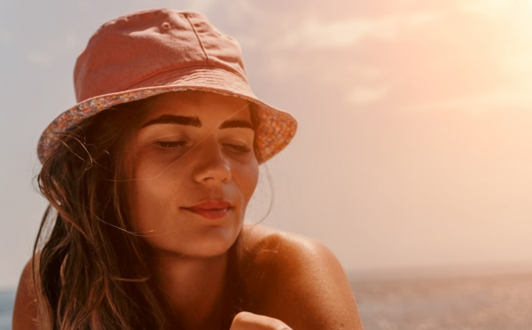 تسمير مثالي دون عيوب  ..  نصائح تمنحكِ لونًا طبيعيًا ومتوهجًا