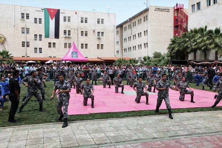 جامعة البترا : توحدنا الراية الهاشمية ونفتخر بالأجهزة الأمنية وبشهيد الوطن الزيود