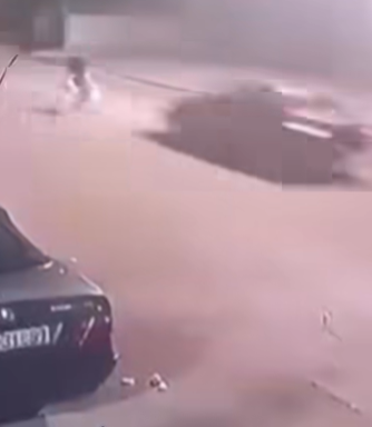 بالفيديو ..  شاهد لحظة دهس طفل في بلدة علعال شمال إربد