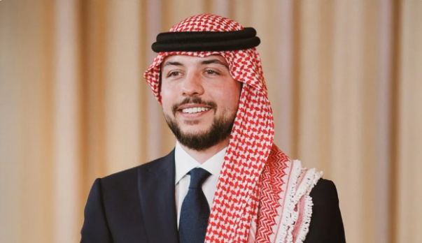 ولي العهد يبدأ اليوم زيارة رسمية إلى فرنسا ويلتقي مع ماكرون