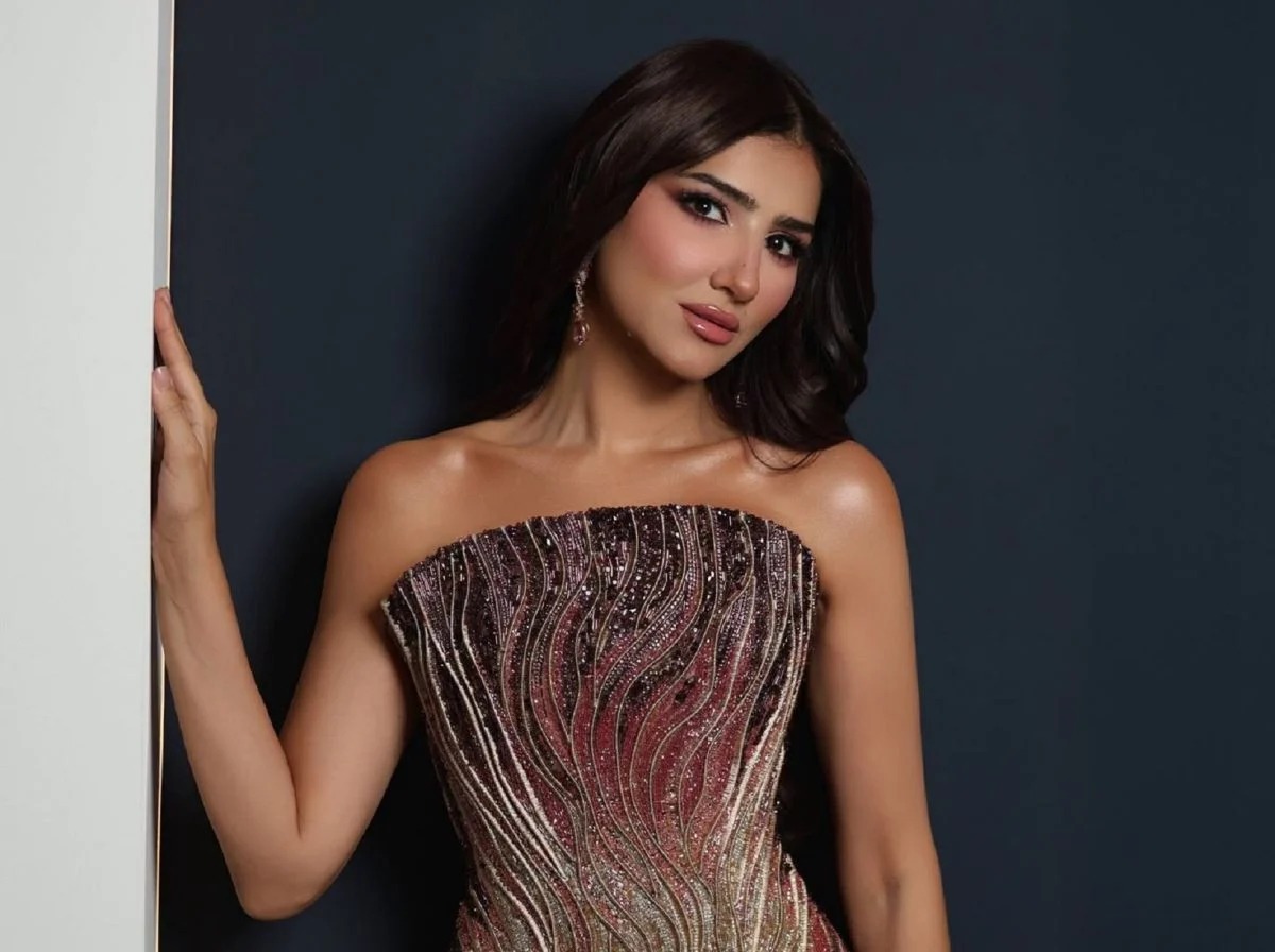 مي عمر تحتفل بانطلاق تصوير مسلسل "حليمة جبران" بعد أزمة انسحاب أحمد خالد صالح منه