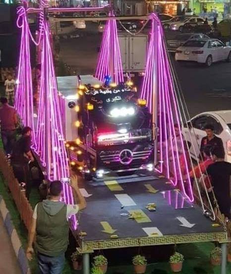  بالصور  ..  هكذا احتفل اهالي بلدة الرمثا بافتتاح معبر نصيب الحدودي 