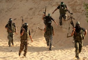الاحتلال: القسام بدأت بإعادة بناء انفاقها الهجومية وتدريب المئات لنقل المعركة لداخل "اسرائيل"