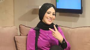 نداء شرارة : شتموني بسبب حجابي و هذه حقيقة زواجي 