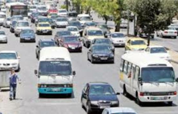 اسعار المواصلات تستنزف ميزانيات طلاب محافظة جرش
