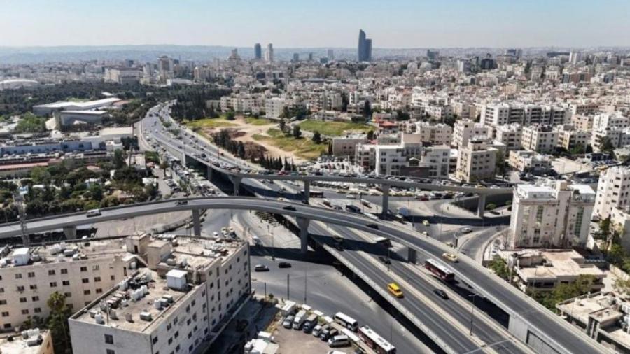 الحرارة أعلى من معدلاتها اليوم وفرصة لهطول الأمطار بمناطق محدودة
