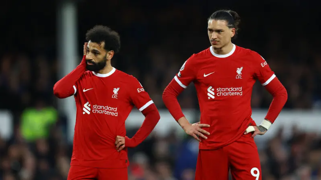 اتهام نونيز بـ"خنق" محمد صلاح