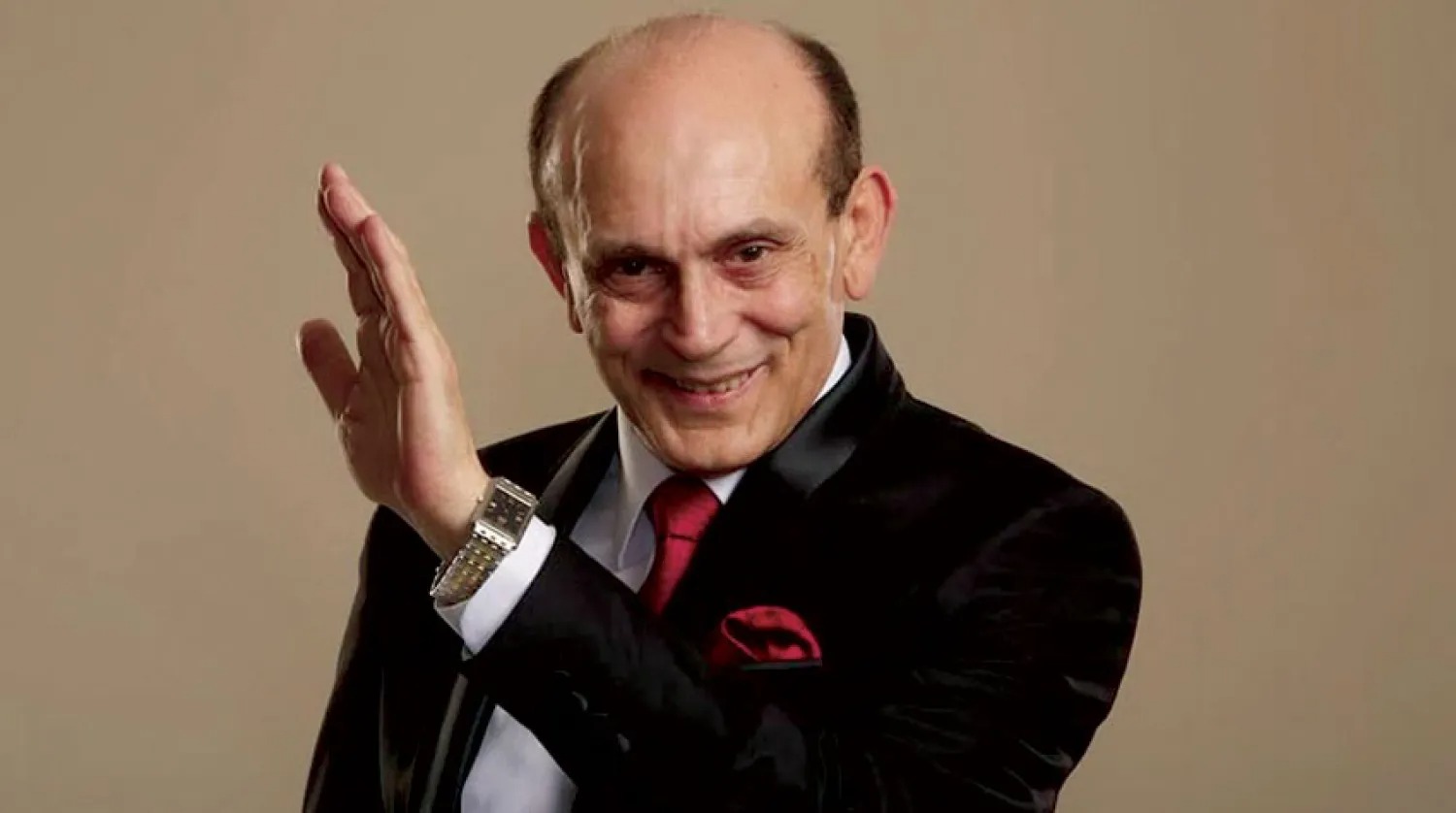 فقد وعيه ..  محمد صبحي في العناية المركزة وسط الدعاء له