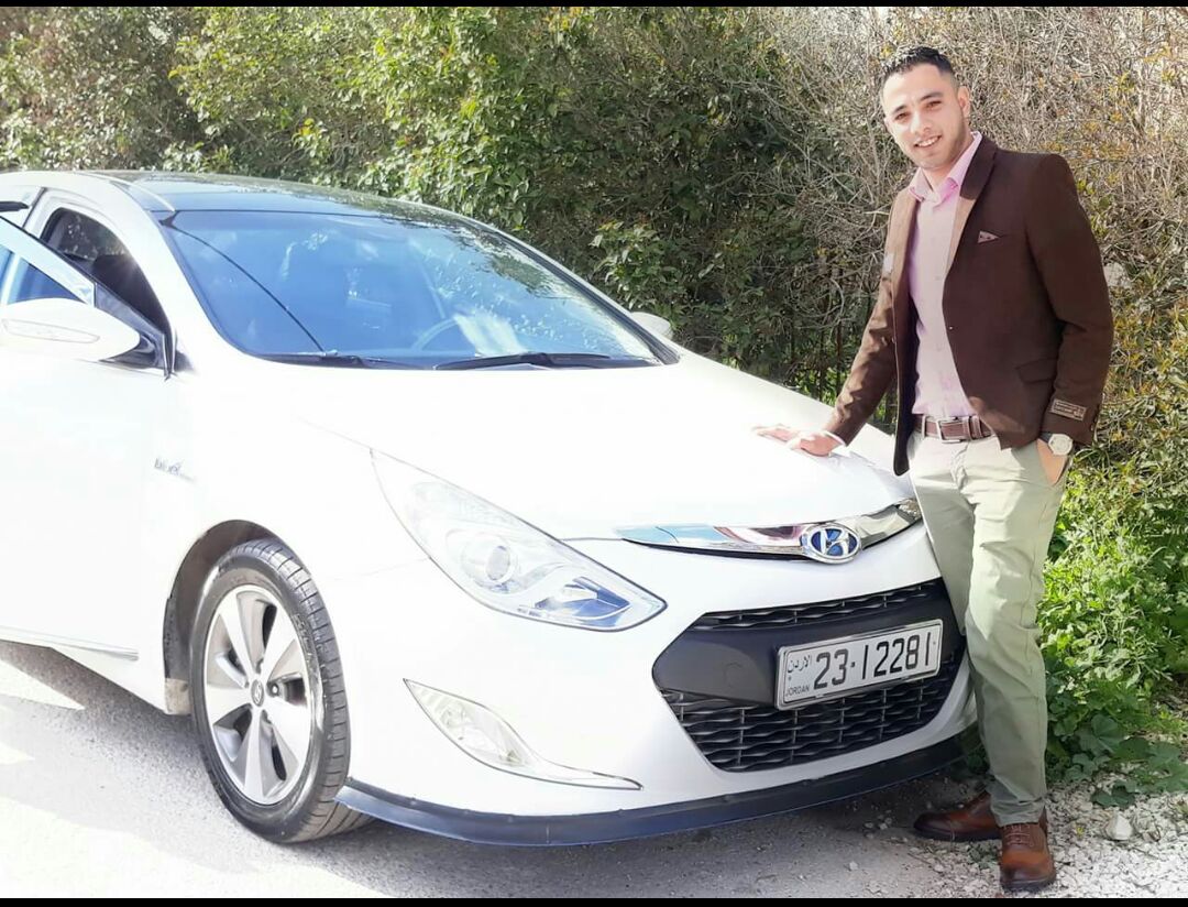 مبارك الخطوبة ل"معاذ الخطيب" 