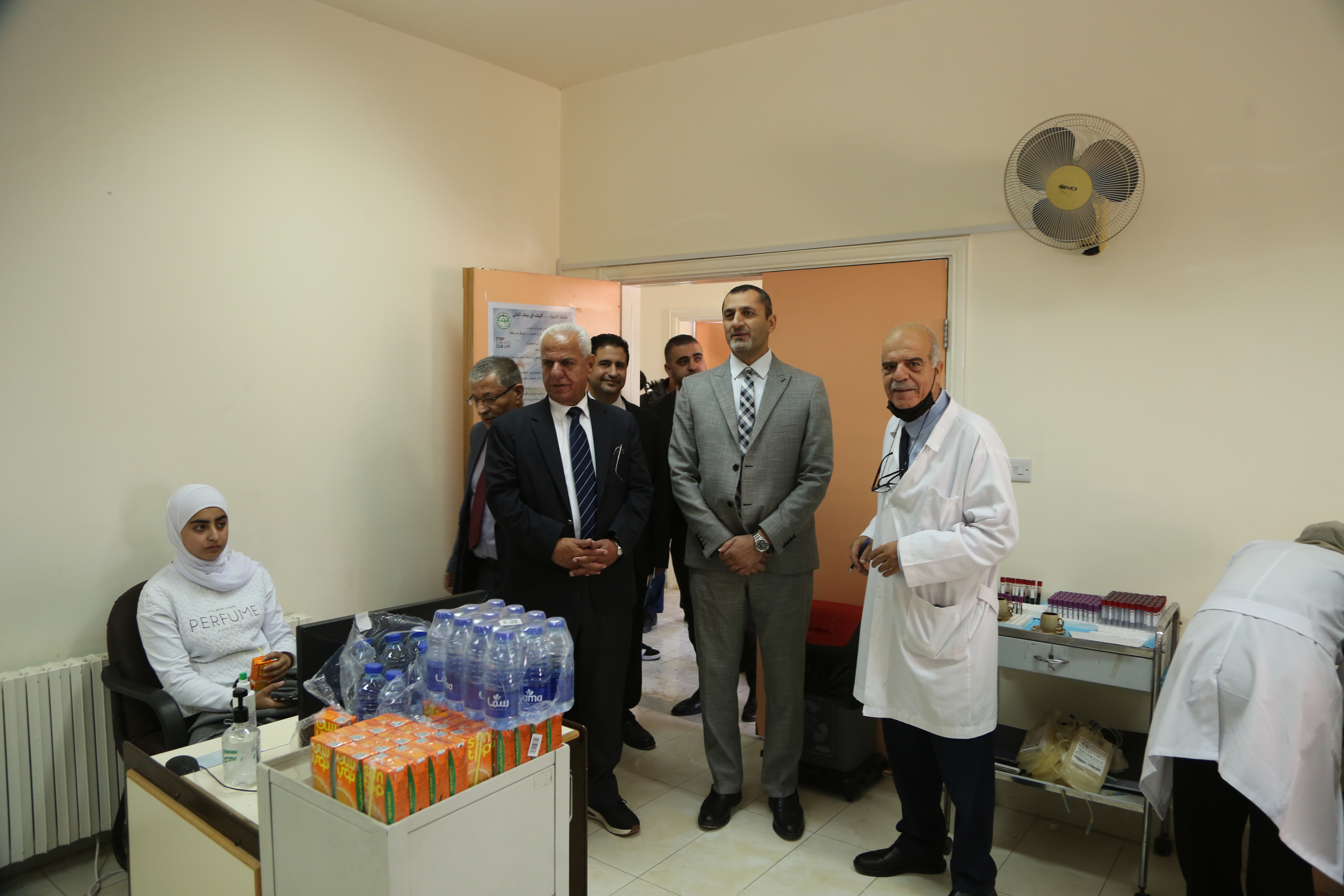جامعة الزيتونة الأردنية تنظّم حملة للتبرع بالدم بالتعاون مع وزارة الصحة