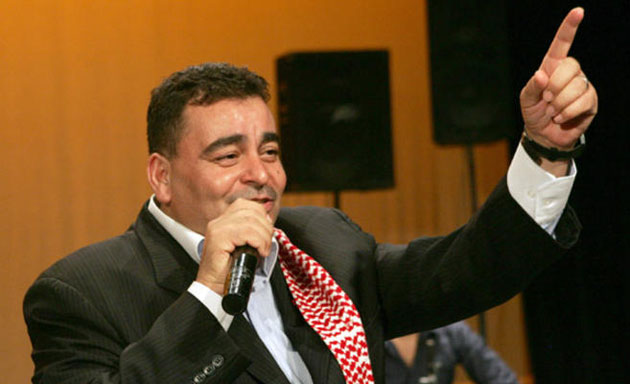 يوم حزين على الفن الأردني الذي خسر "بلبل" الأغنية الأردنية بعد وفاة "متعب الصقار" ..  والأردنيون يرثونه بالدعوات له بالمغفرة