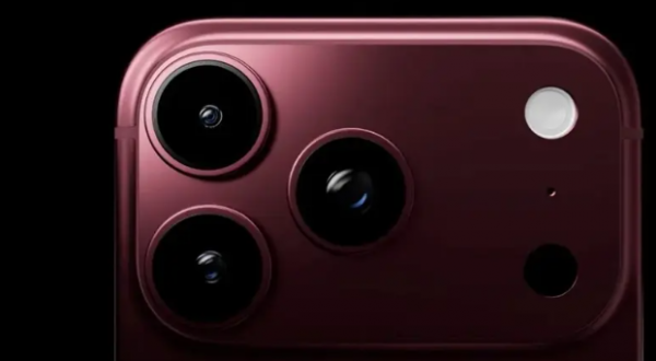 تسريبات آيفون 18 برو  ..  الكرزي الداكن قد يكون اللون المميز لهذا العام