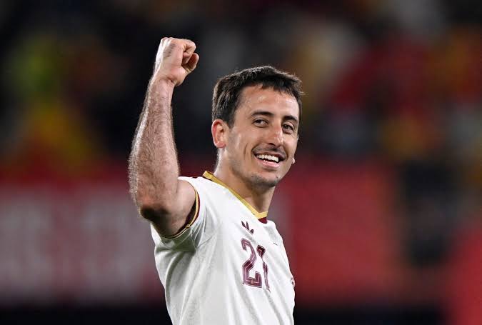 أويارزابال يمنح إسبانيا التقدم على فرنسا بركلة جزاء في نصف نهائي كأس العالم