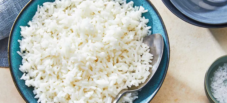 هل إعادة تسخين الأرز يعرّضك للتسمم؟